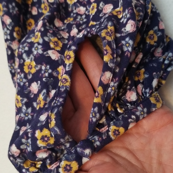 ZARA Long-sleeved Floral V-Neck Mini Dress - Picture 8 of 9